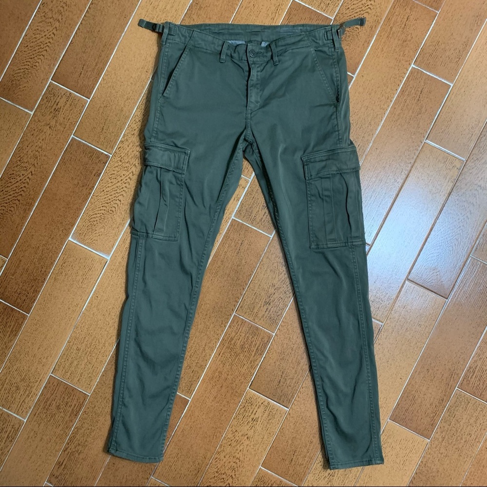 AG Adriano Goldschmied Hunter Green Cargo Jeans 29